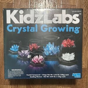 KidzLabs Crystal Growing Kit - Blue, Pink, White (T1)